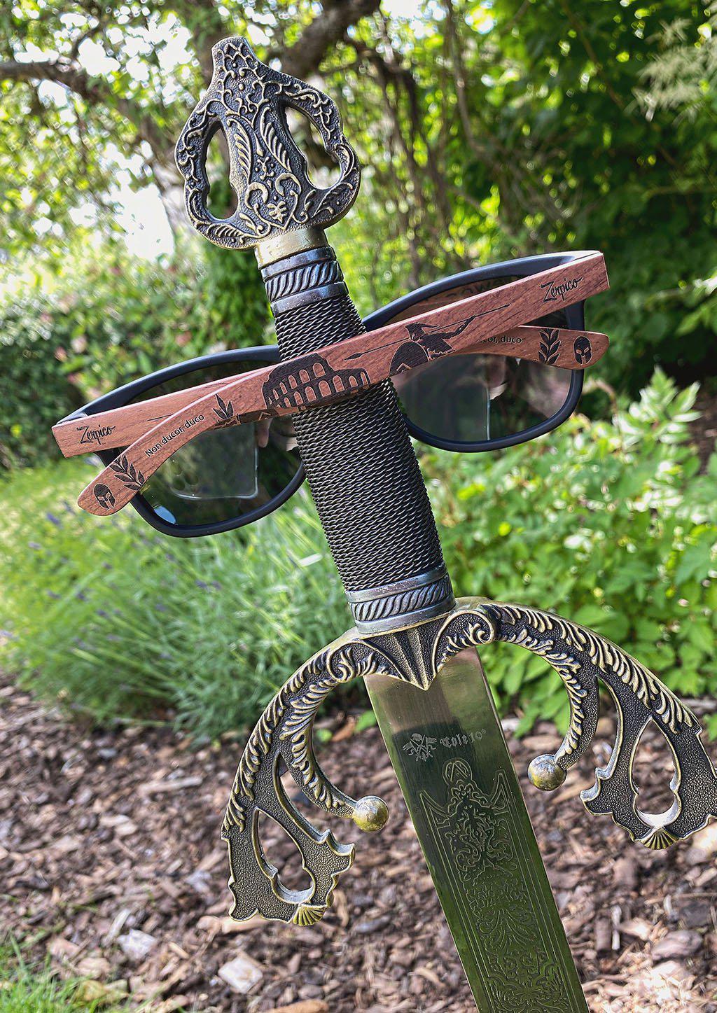 Óculos De Sol De Madeira Gravados Eyewood Gladiator Wayfarer Com Armação De Plástico E Hastes De Mogno