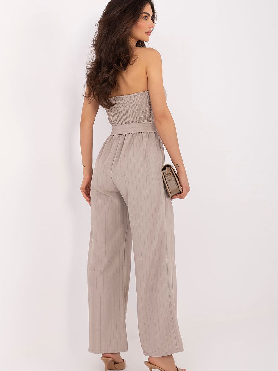 Macacão Listrado Modelo 226615 Italy Moda Elegância Moderna Para Dia a Dia e Ocasiões Formais