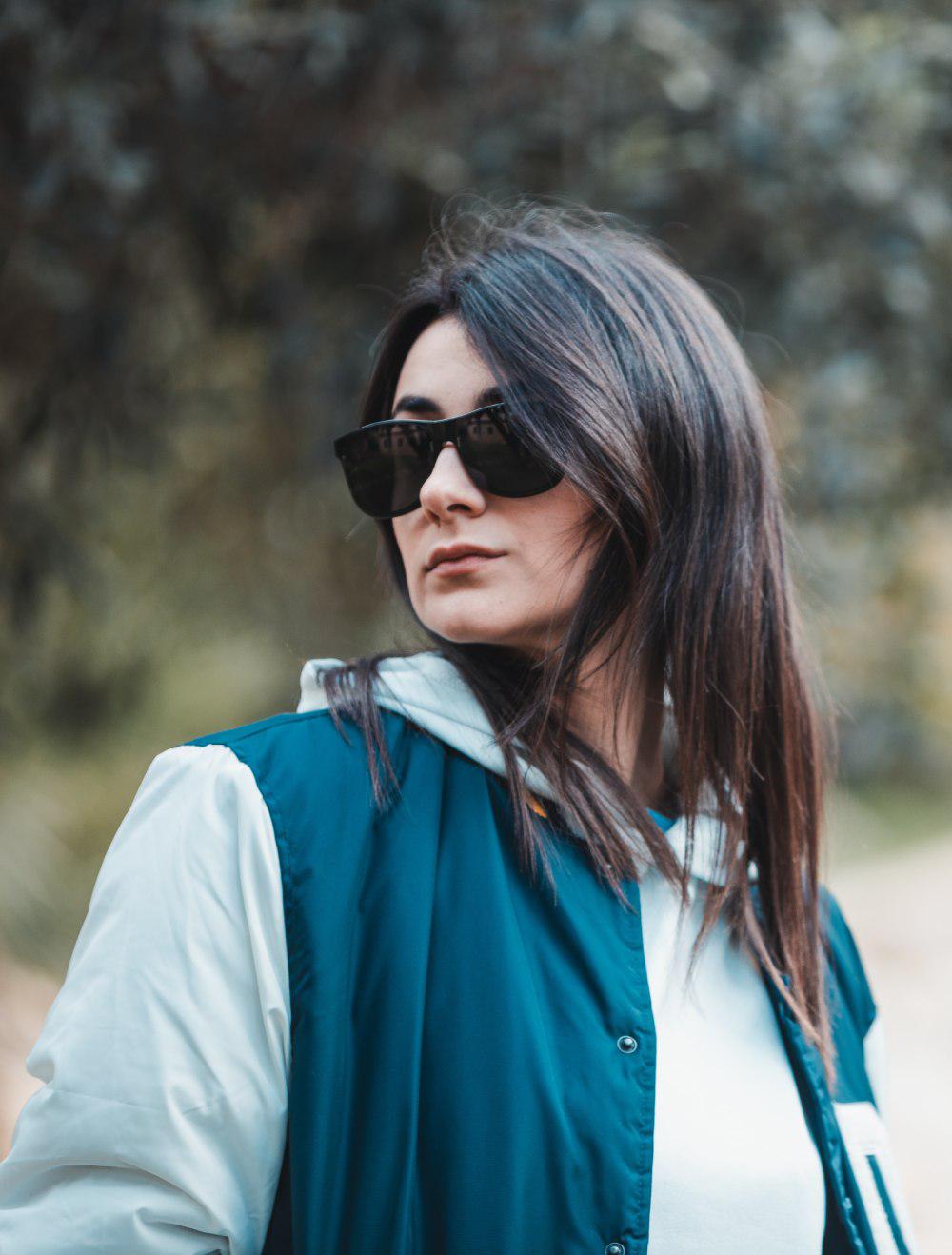 Óculos de Sol Wayfarer Clássico Eyewood Reinvented com Acetato e Madeira de Alta Qualidade para Visionários