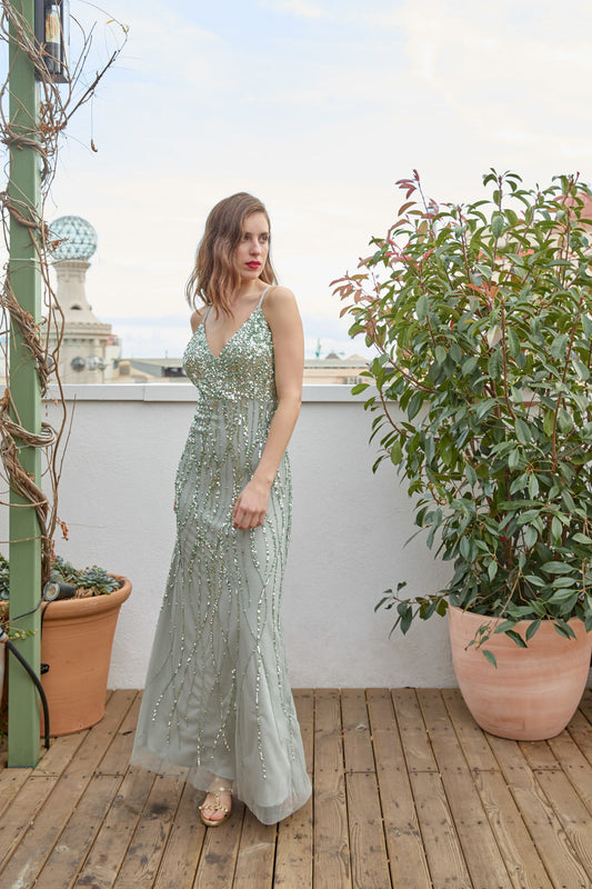Vestido de Festa SHAILA Tom Menta com Decote em V e Costas Cruzadas Bordado à Mão com Lantejoulas