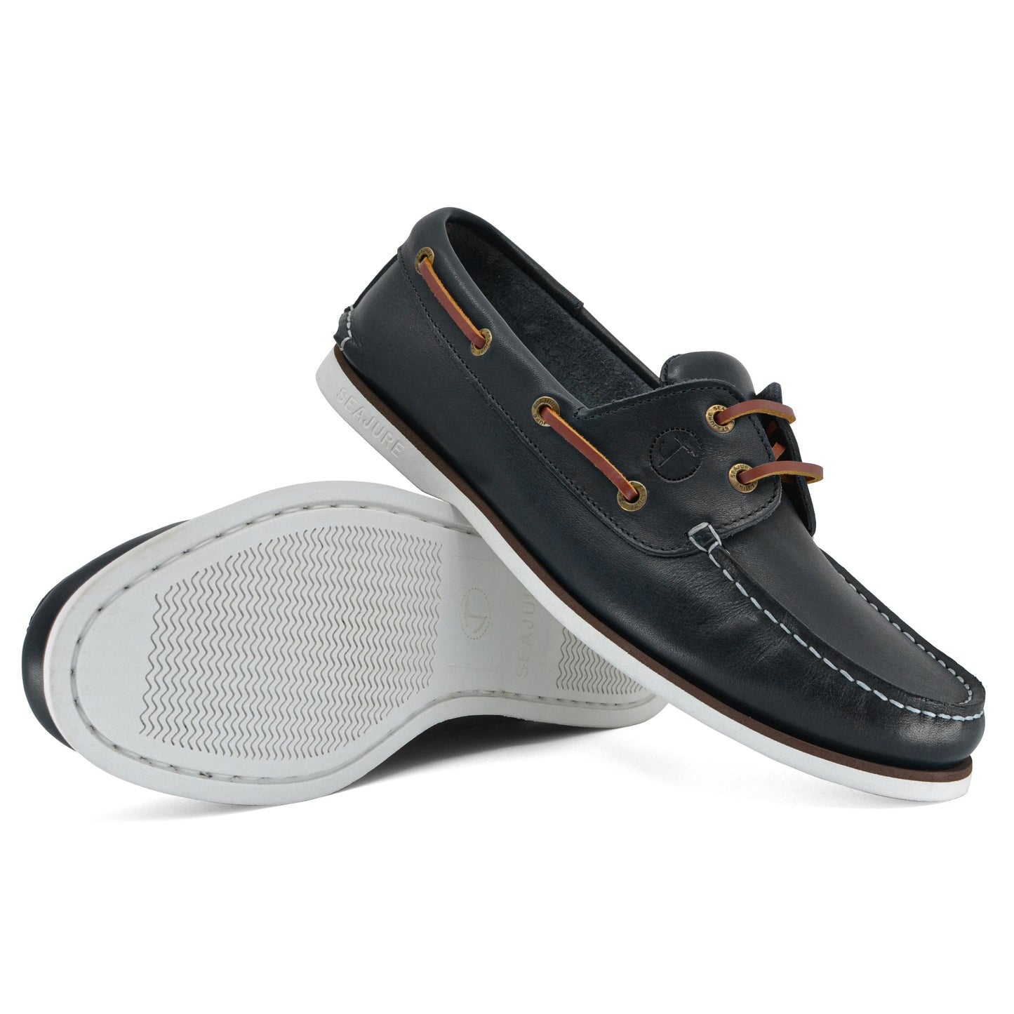 Sapato náutico Zlatni masculino em couro premium, cadarços marrons, sola de borracha não marcante, feito em Portugal.