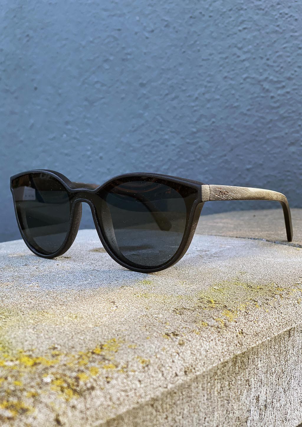 Óculos de Sol Eyewood Madison Madeira Leve e Confortável Com Veios Únicos Realçando Estilo Natural