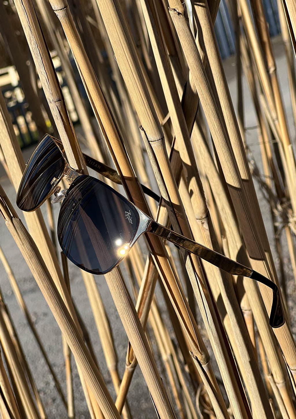 Óculos de Sol Wayfarer em Titânio com Banho de Ouro 24K V2 Luxo Exclusivo Feito à Mão Artesanal Edição Limitada