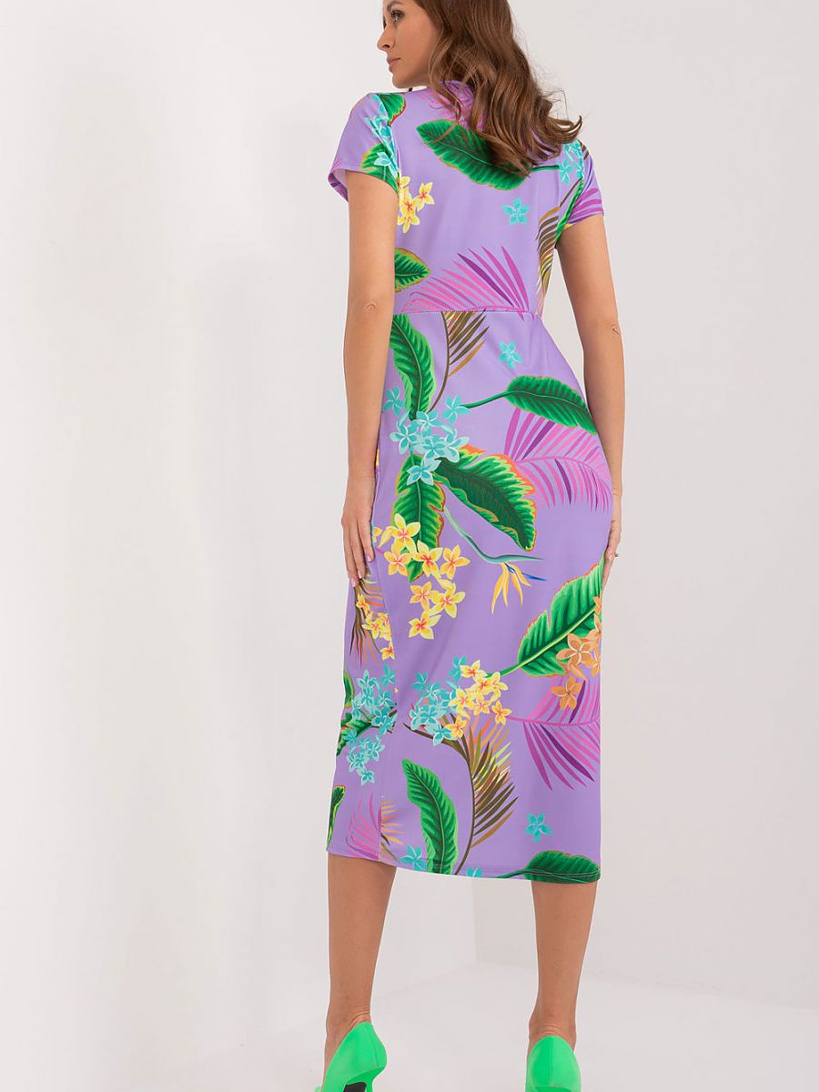 Daydress Modelo 196215 Italy Moda Vestido Estampado Colorido com Pregas na Frente Corte Elegante