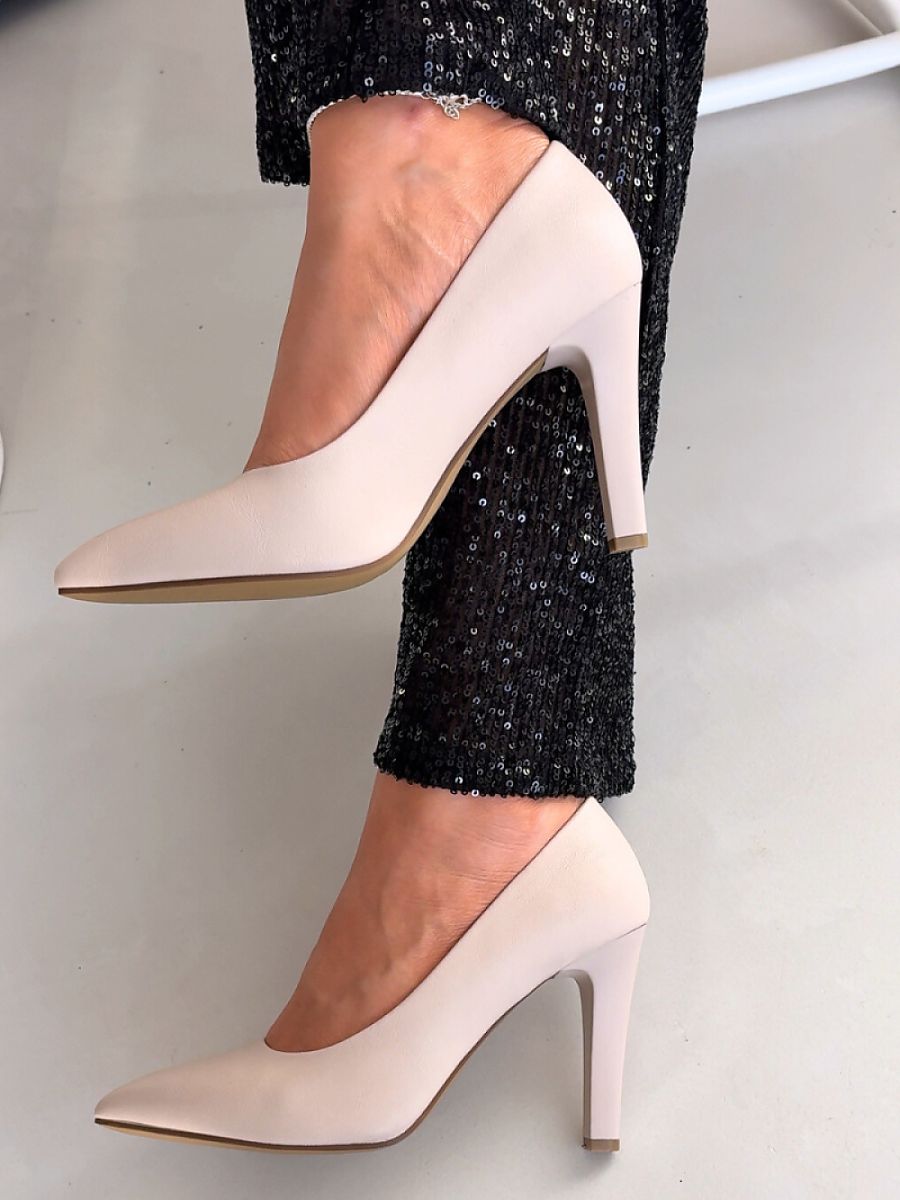 Saltos Altos Femininos Sergio Leone 222541 Couro Ecológico Ponta Fina Estilo Atemporal para Looks Versáteis