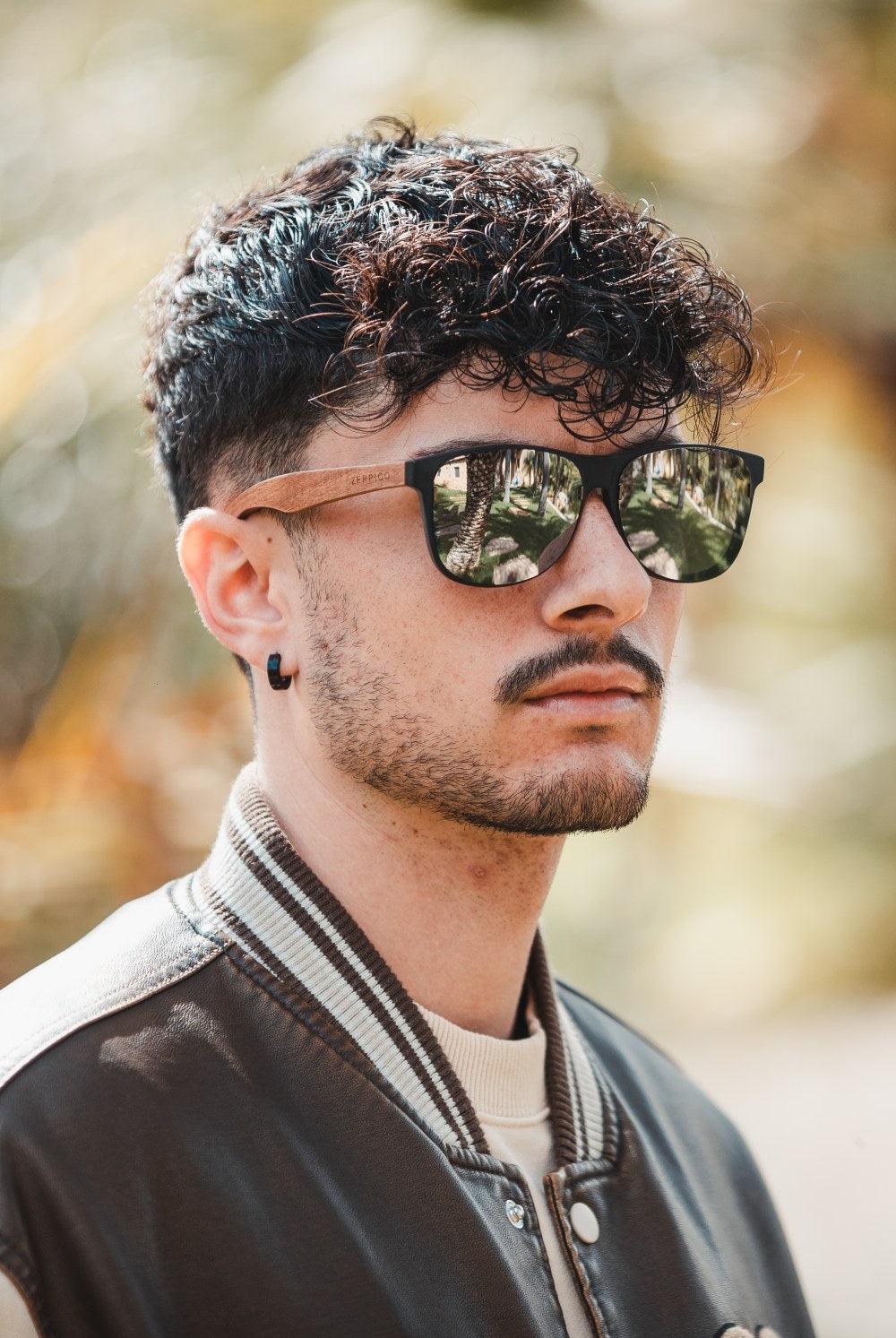 Óculos de Sol Wayfarer Clássico Eyewood Reinvented com Acetato e Madeira de Alta Qualidade para Visionários